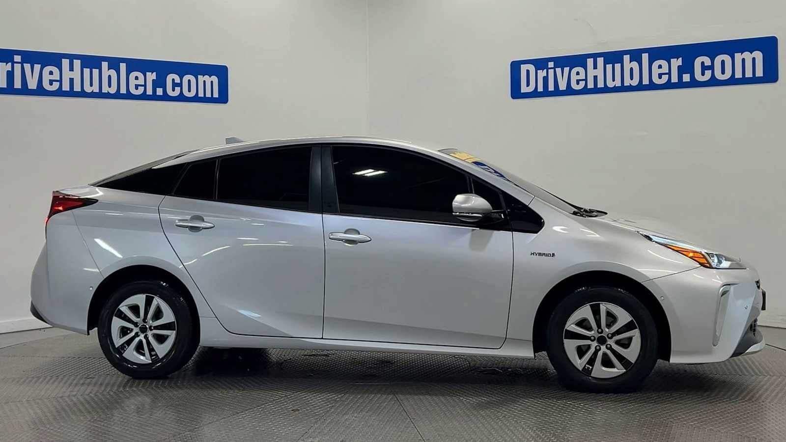 Used 2019 Toyota Prius XLE w/ Advanced Technology Package AWD/4WD image 9