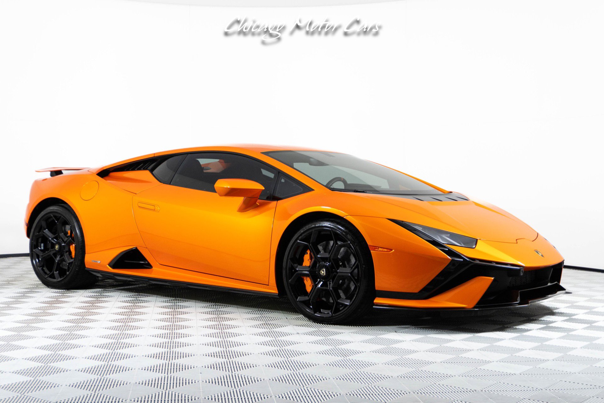 Used 2023 Lamborghini Huracan Tecnica image 9