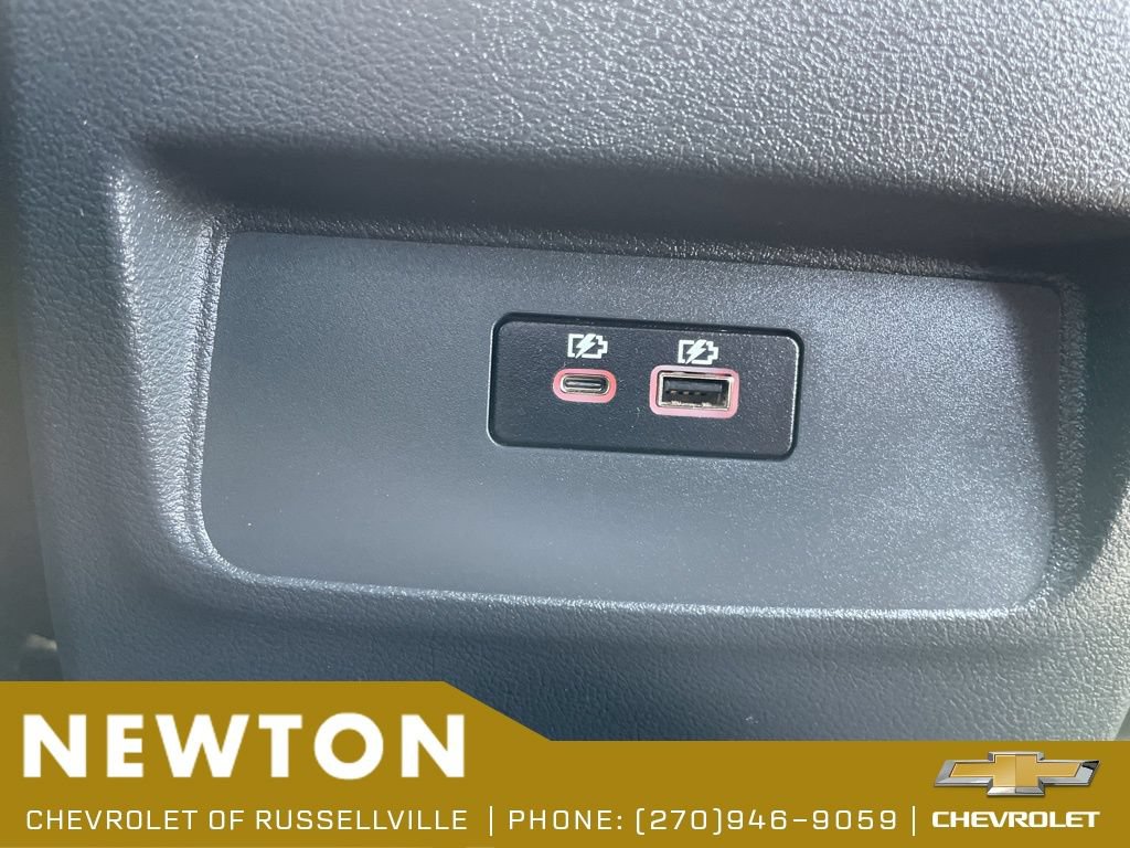 Used 2025 Nissan Frontier PRO-4X AWD/4WD image 35