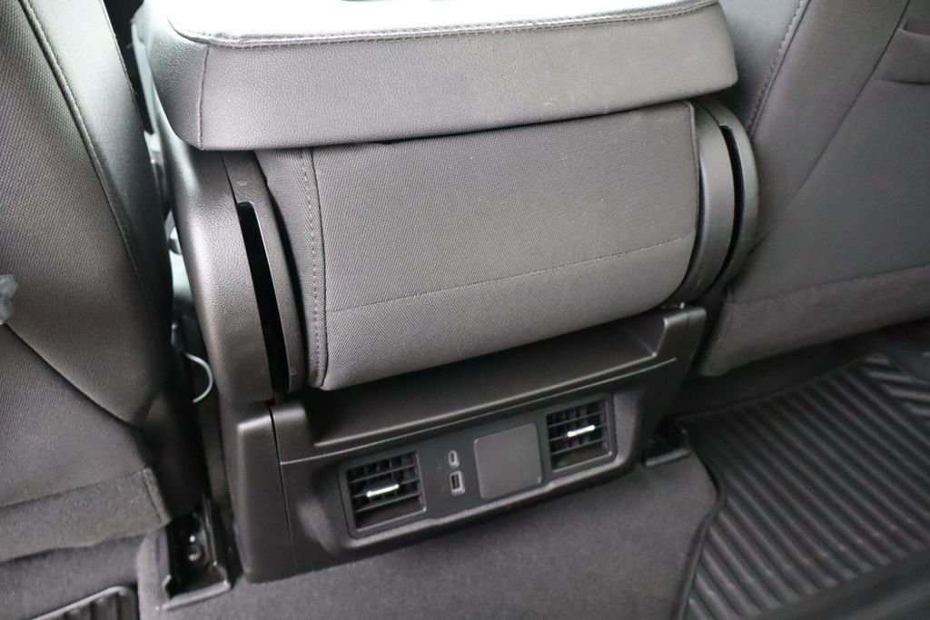 Used 2024 Chevrolet Silverado 2500 Custom w/ Custom Value Package image 41