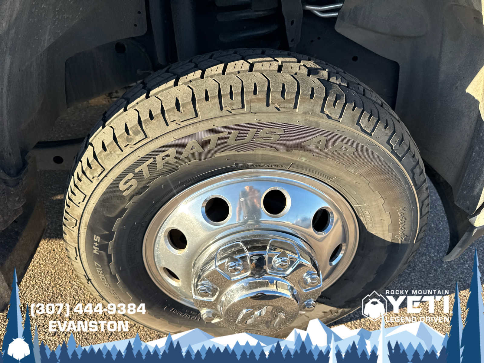 Used 2024 RAM 3500 Laramie image 9