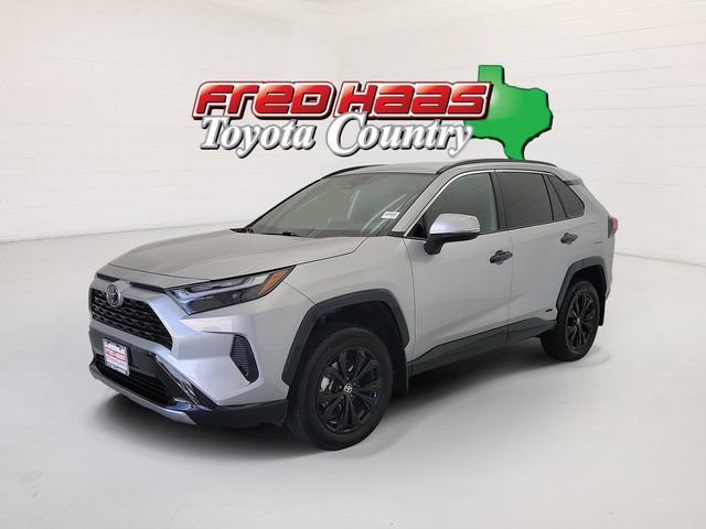 Used 2025 Toyota RAV4 SE