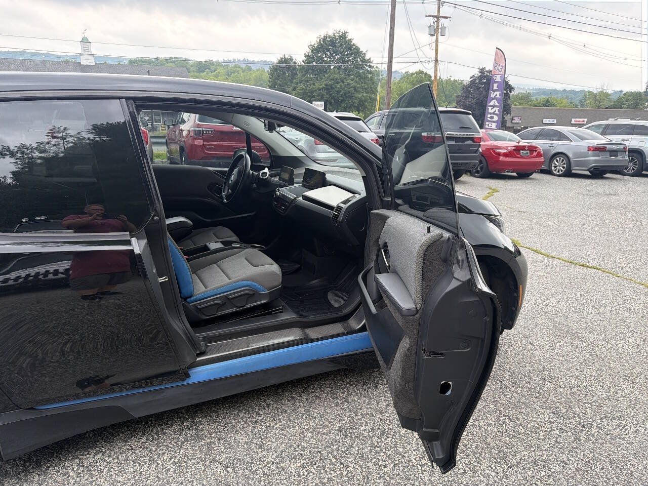 Used 2016 BMW i3 w/ Range Extender RWD image 13