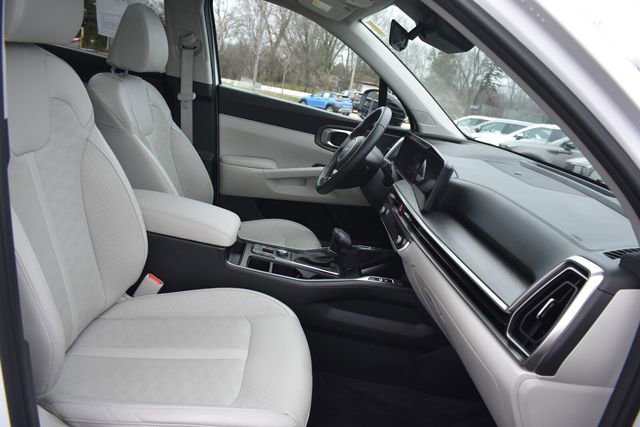 Used 2025 Kia Sorento X-Line EX image 13