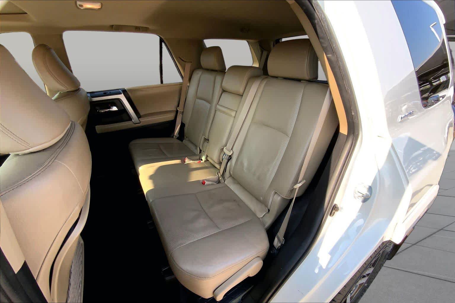 Used 2015 Toyota 4Runner Limited AWD/4WD image 21