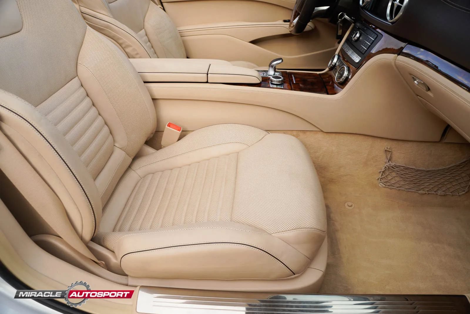 Used 2017 Mercedes-Benz SL 550 image 26