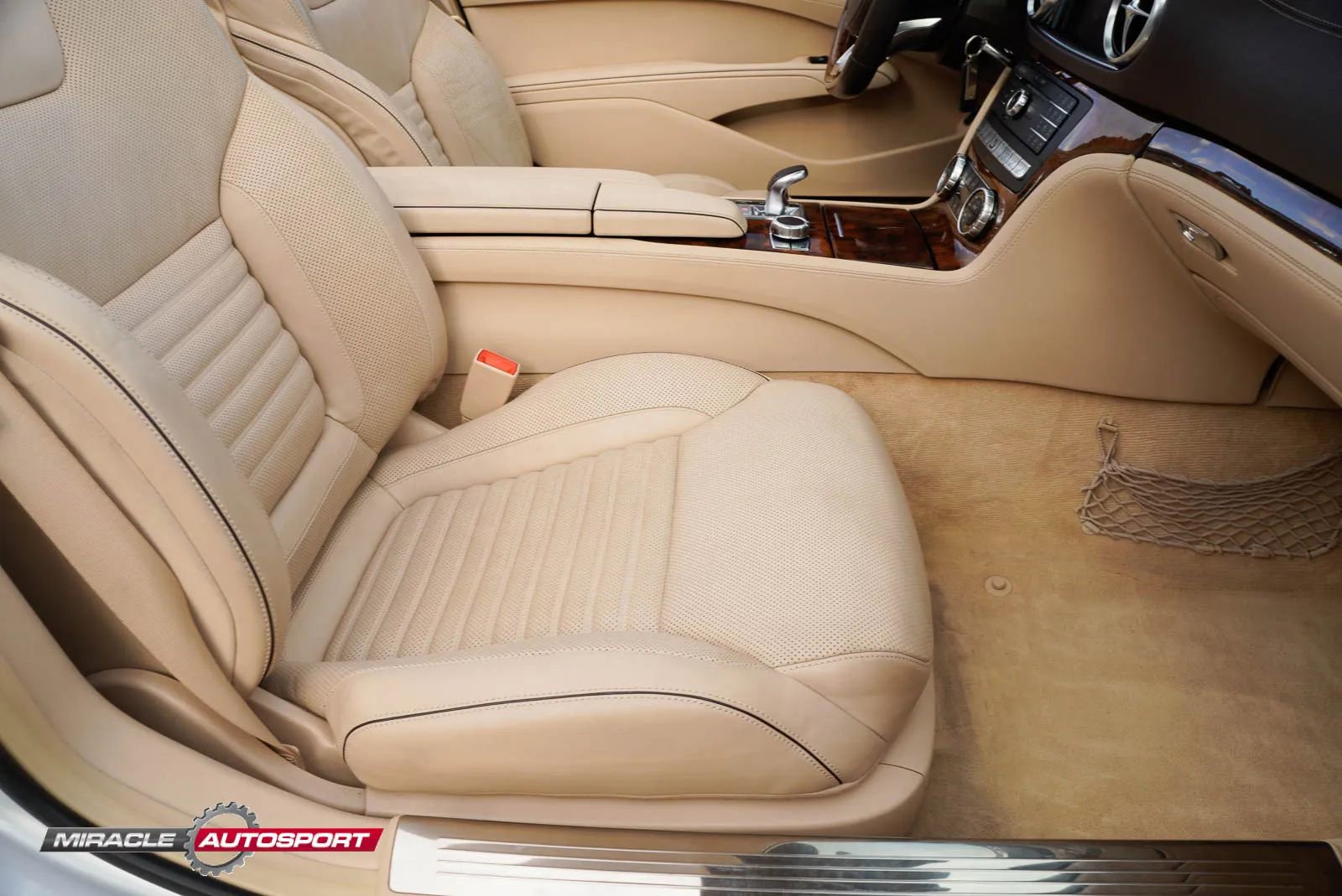 Used 2017 Mercedes-Benz SL 550 image 26