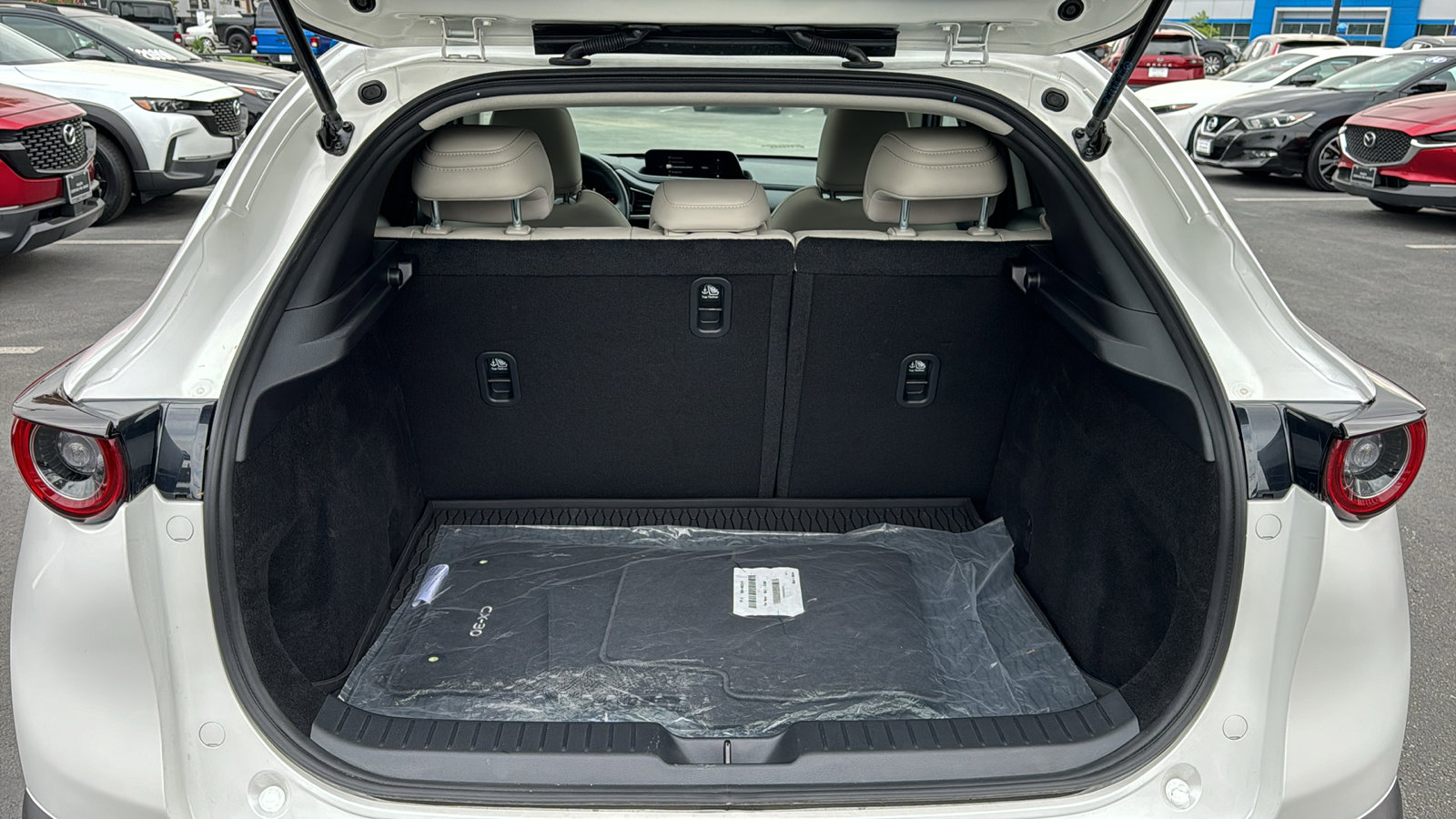 Certified 2025 MAZDA CX-30 AWD 2.5 S w/ Preferred Package image 19