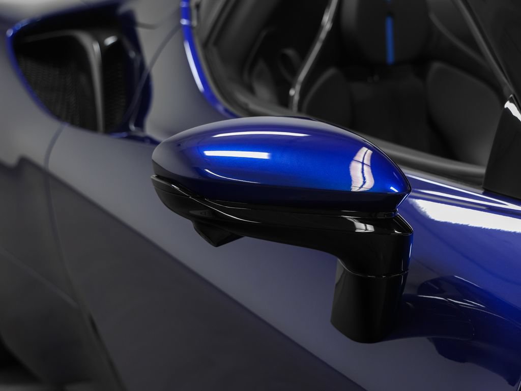 Certified 2022 Ferrari SF90 Spider AWD/4WD image 8