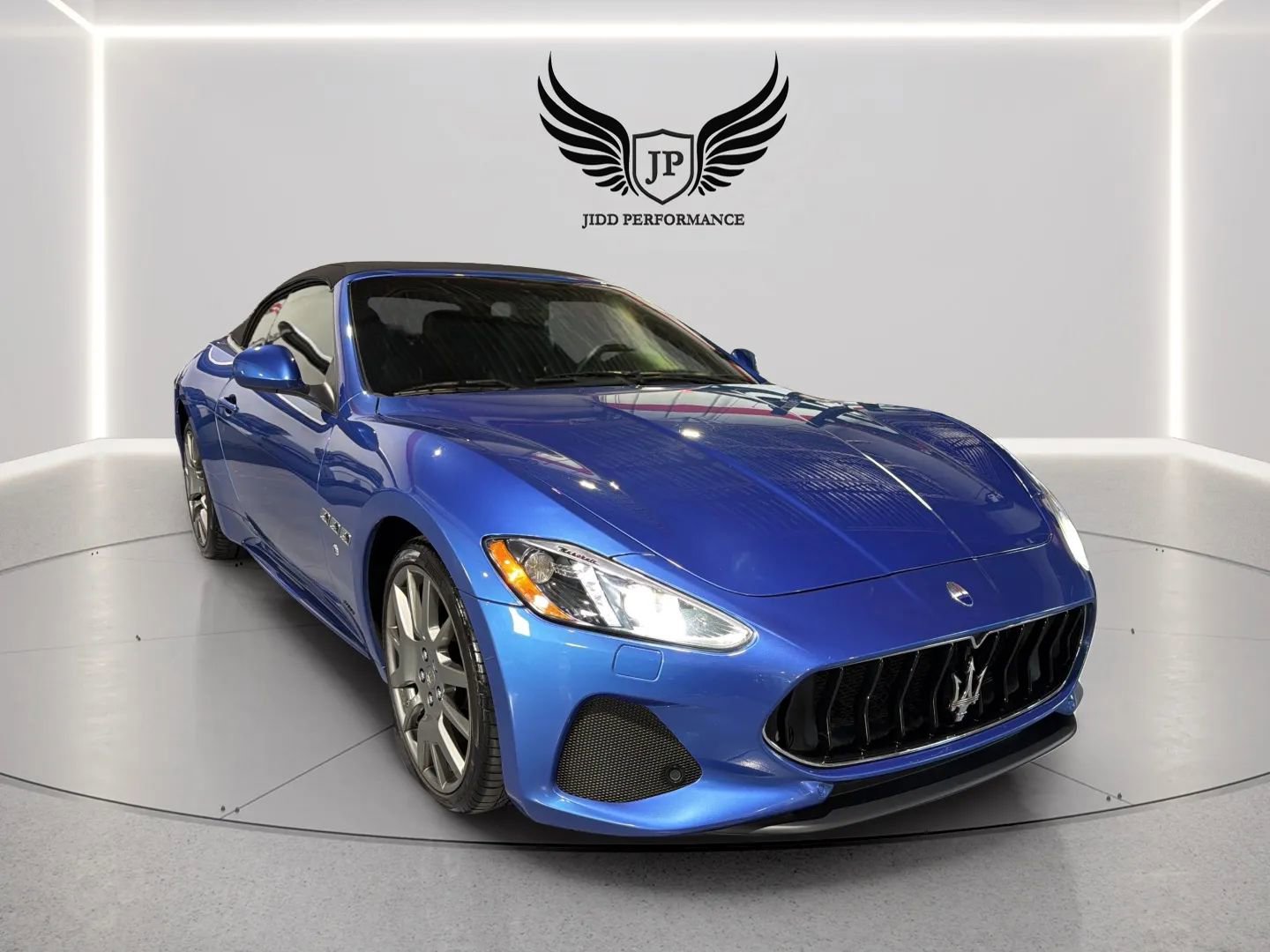 Used 2018 Maserati GranTurismo Sport RWD image 33