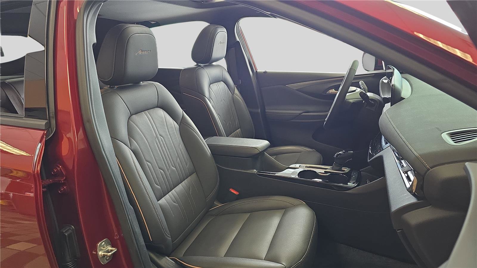 Used 2024 Buick Envista Avenir image 12