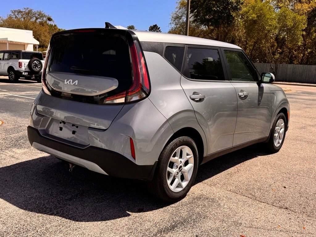 Used 2025 Kia Soul S image 5