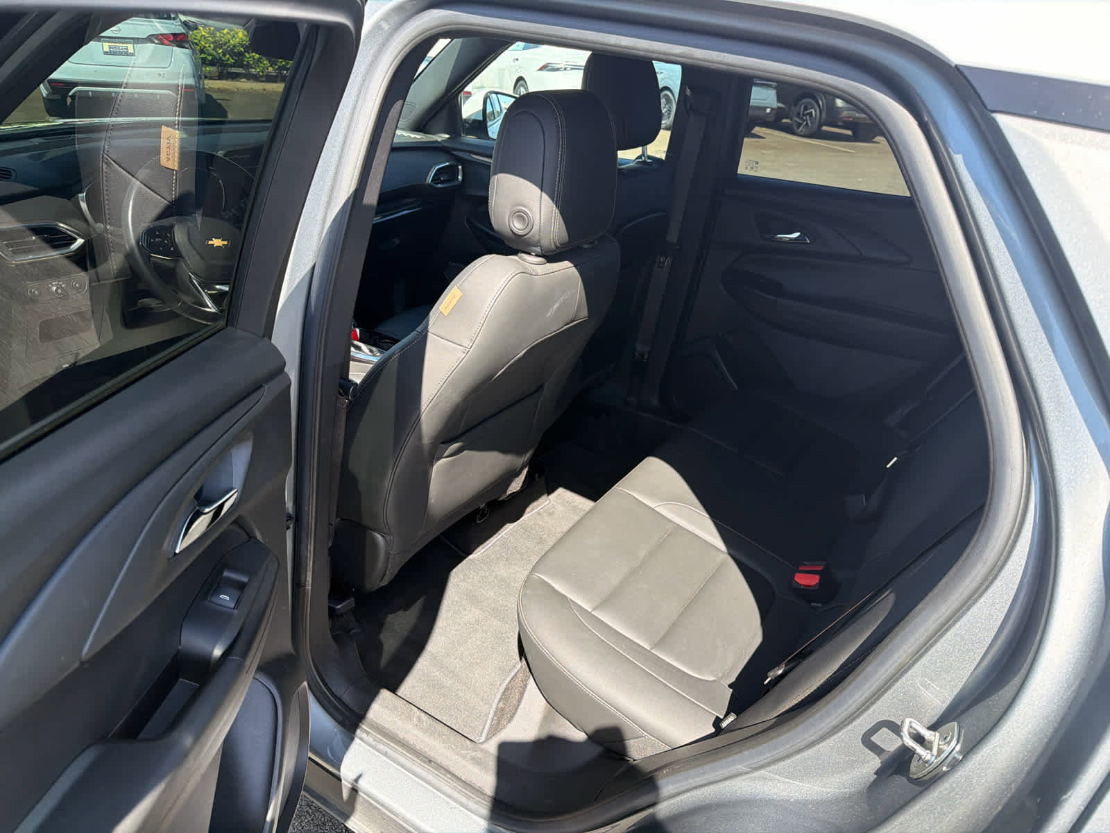 Used 2023 Chevrolet TrailBlazer ACTIV w/ Sun and Liftgate Package image 9