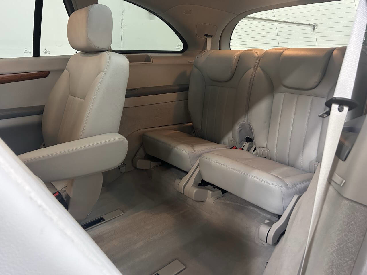 Used 2006 Mercedes-Benz R 350 4MATIC image 31