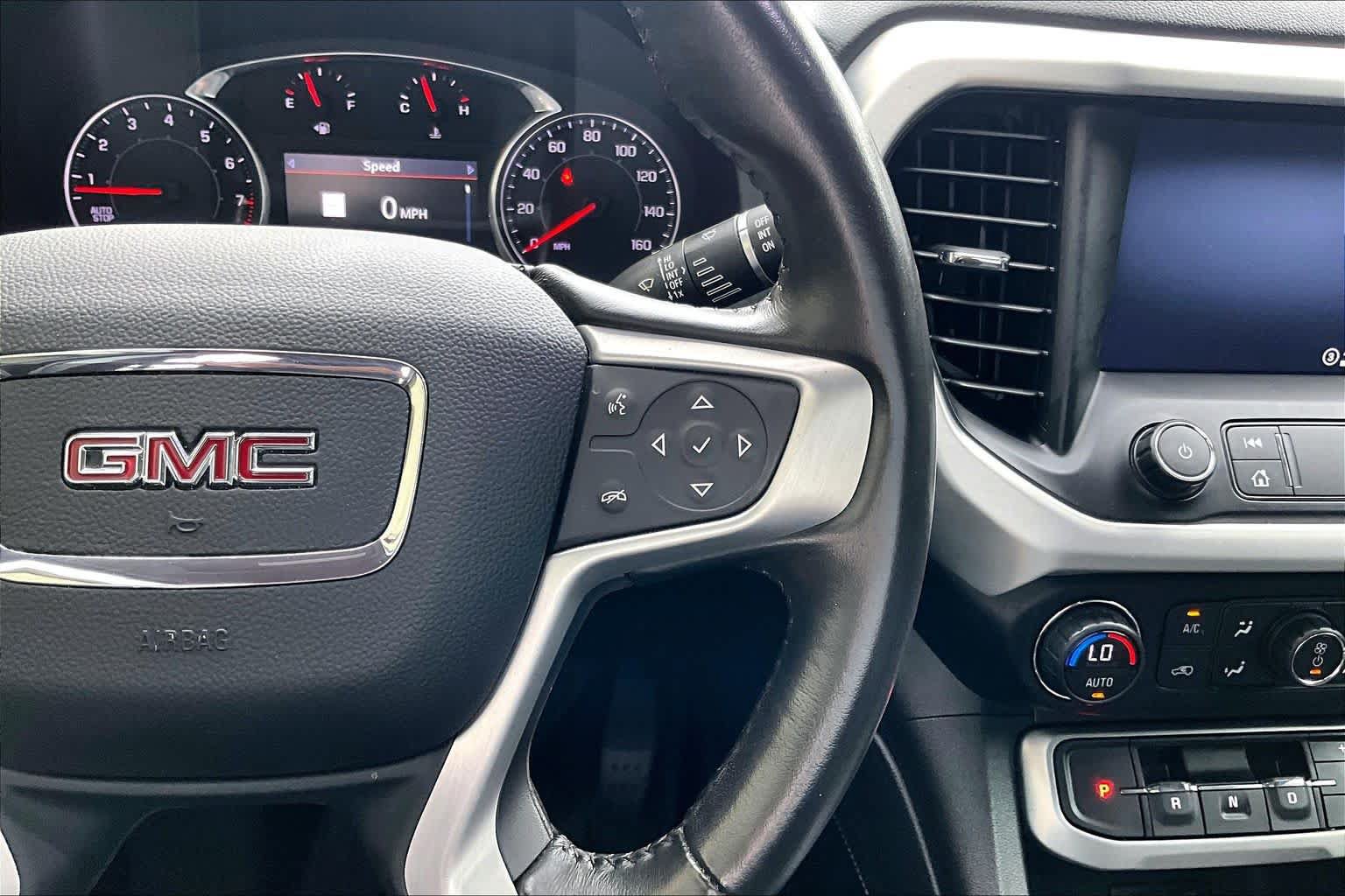 Used 2021 GMC Acadia SLT w/ LPO, Floor Liner Package FWD image 25