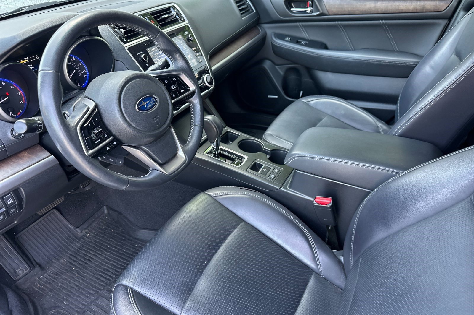 Used 2018 Subaru Outback 2.5i Limited image 11