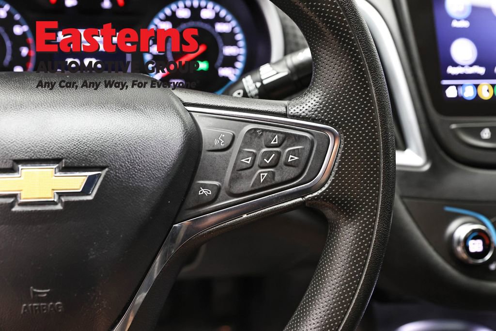 Used 2023 Chevrolet Malibu LT FWD image 16