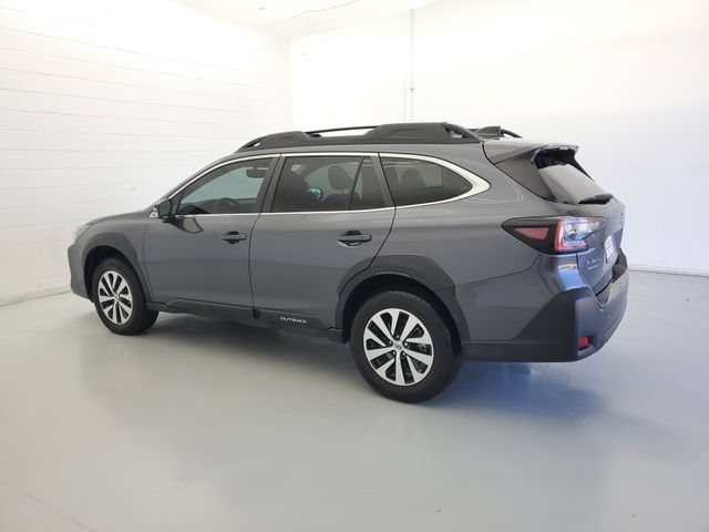 Used 2024 Subaru Outback Premium AWD/4WD image 7