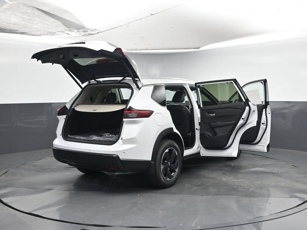 Used 2026 Nissan Rogue SV w/ SV Premium Package AWD/4WD image 28