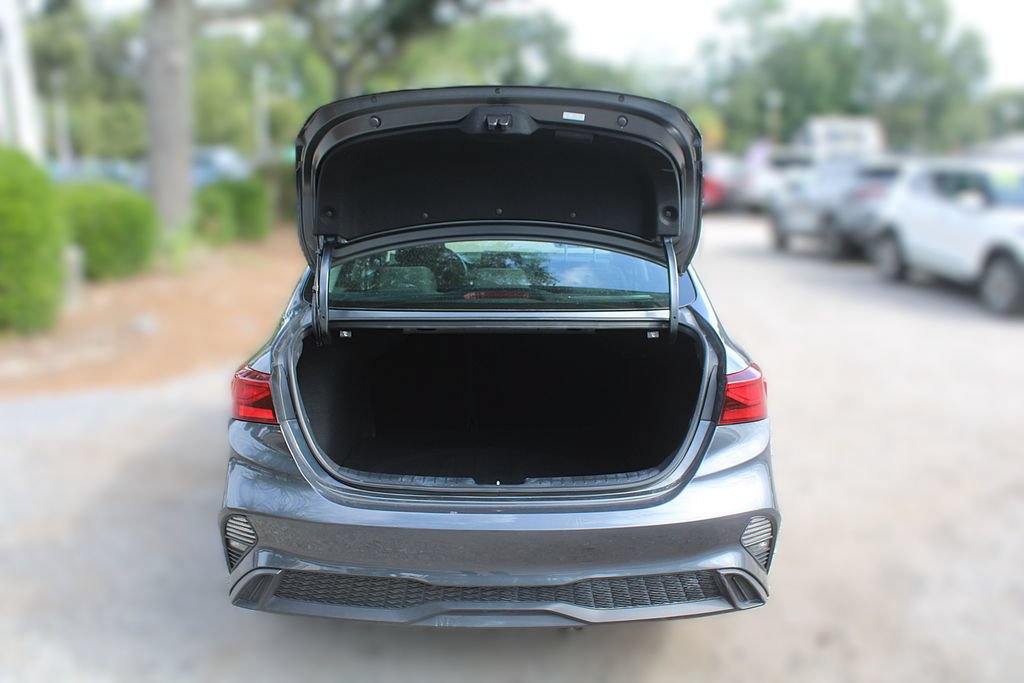 Used 2024 Kia Forte LXS FWD image 9