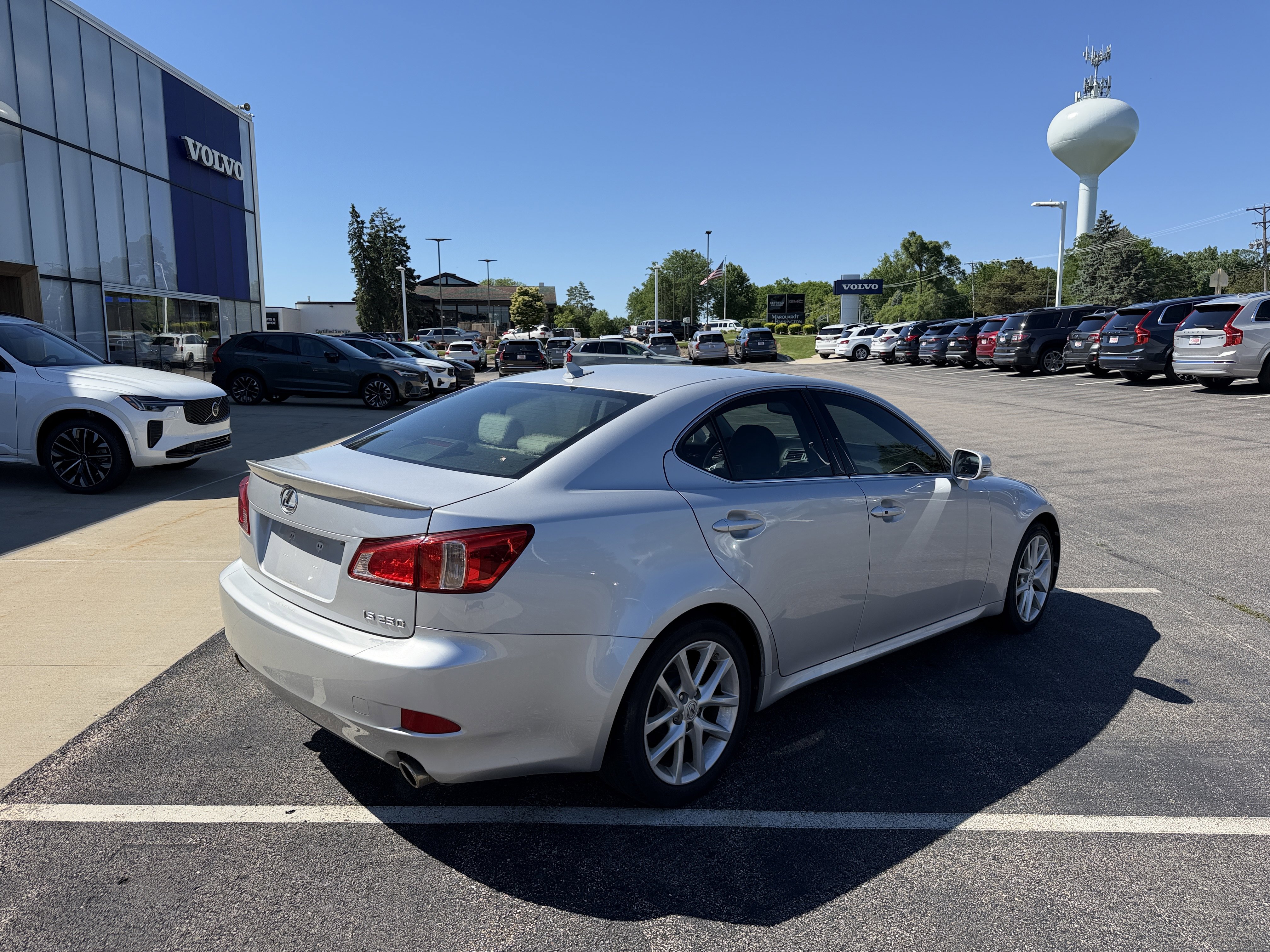 Used 2011 Lexus IS 250 w/ Premium Pkg Value Edition RWD image 4