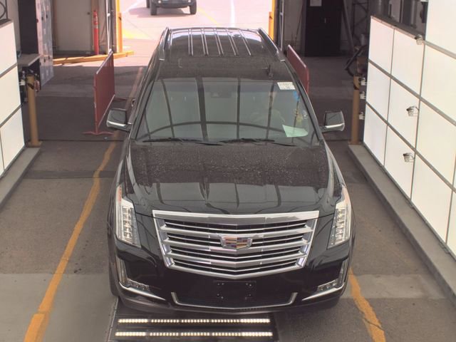 Used 2020 Cadillac Escalade ESV Platinum AWD/4WD image 2