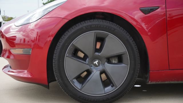 Used 2022 Tesla Model 3 RWD image 5