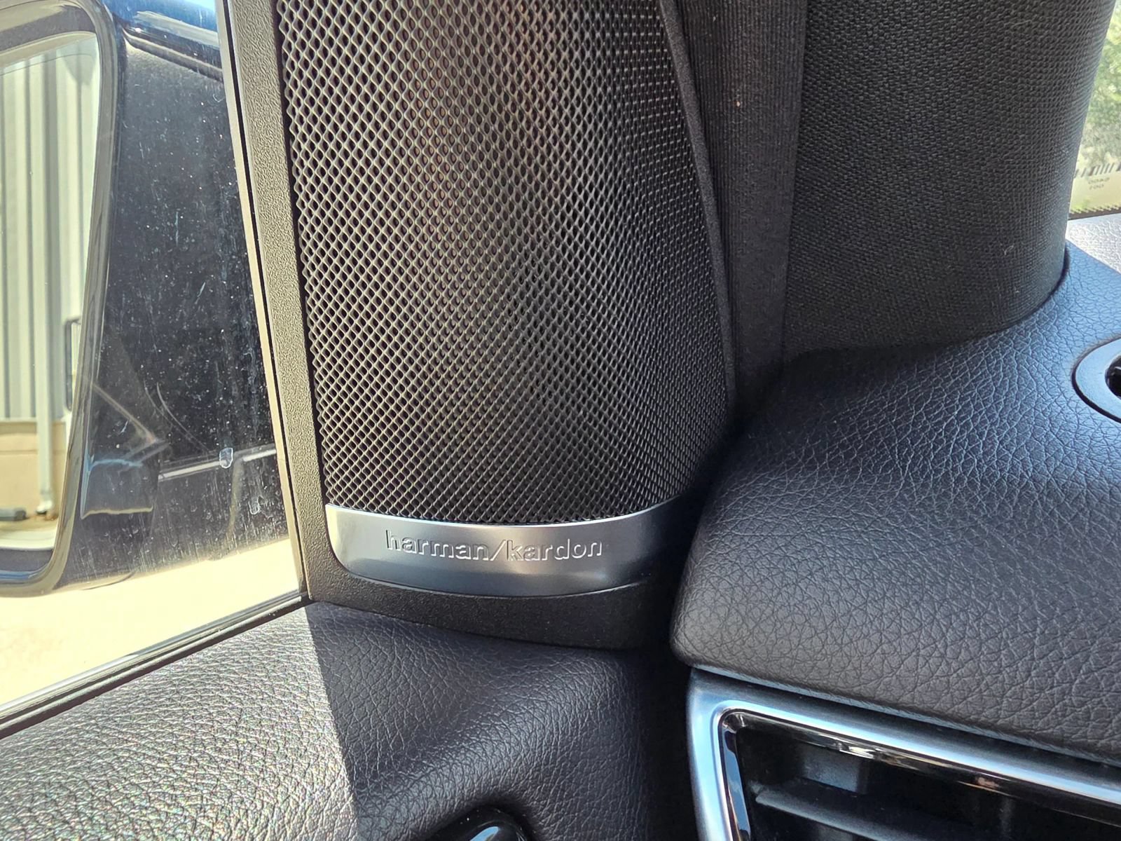 Used 2018 Mercedes-Benz GLE 350 image 32