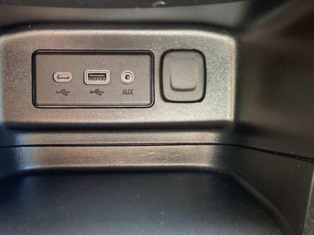 Used 2024 Chevrolet Equinox LT FWD image 11
