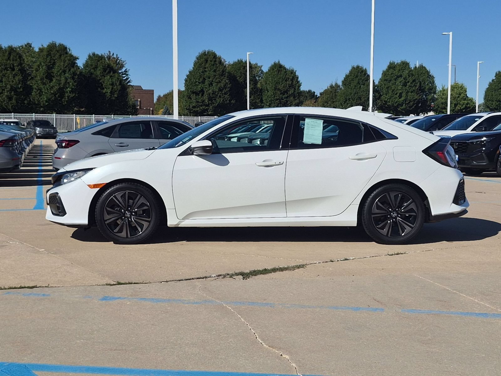 Used 2019 Honda Civic EX image 9