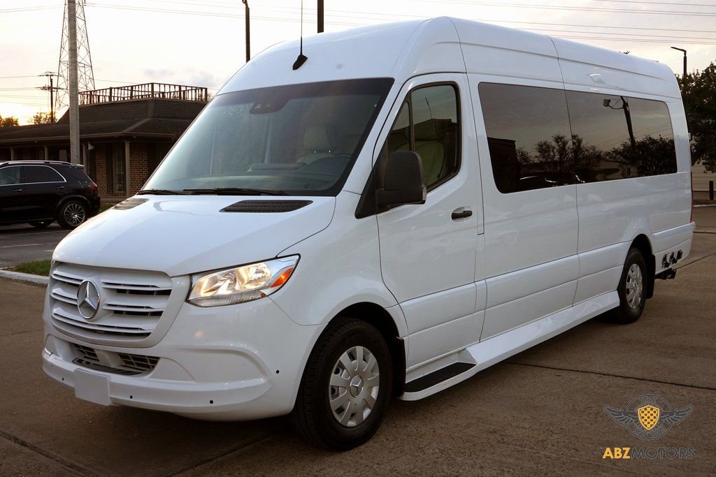 Used 2022 Mercedes-Benz Sprinter 3500 image 3