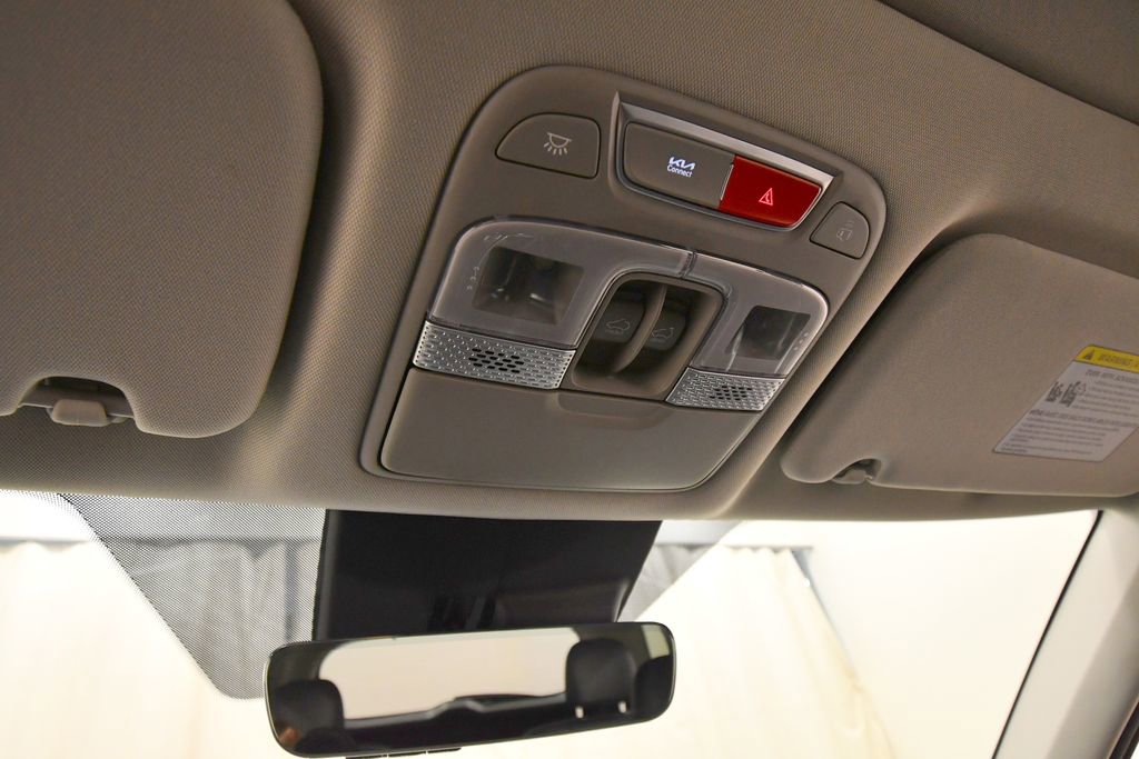 Used 2025 Kia Telluride SX w/ SX Captain's Chair Package image 32