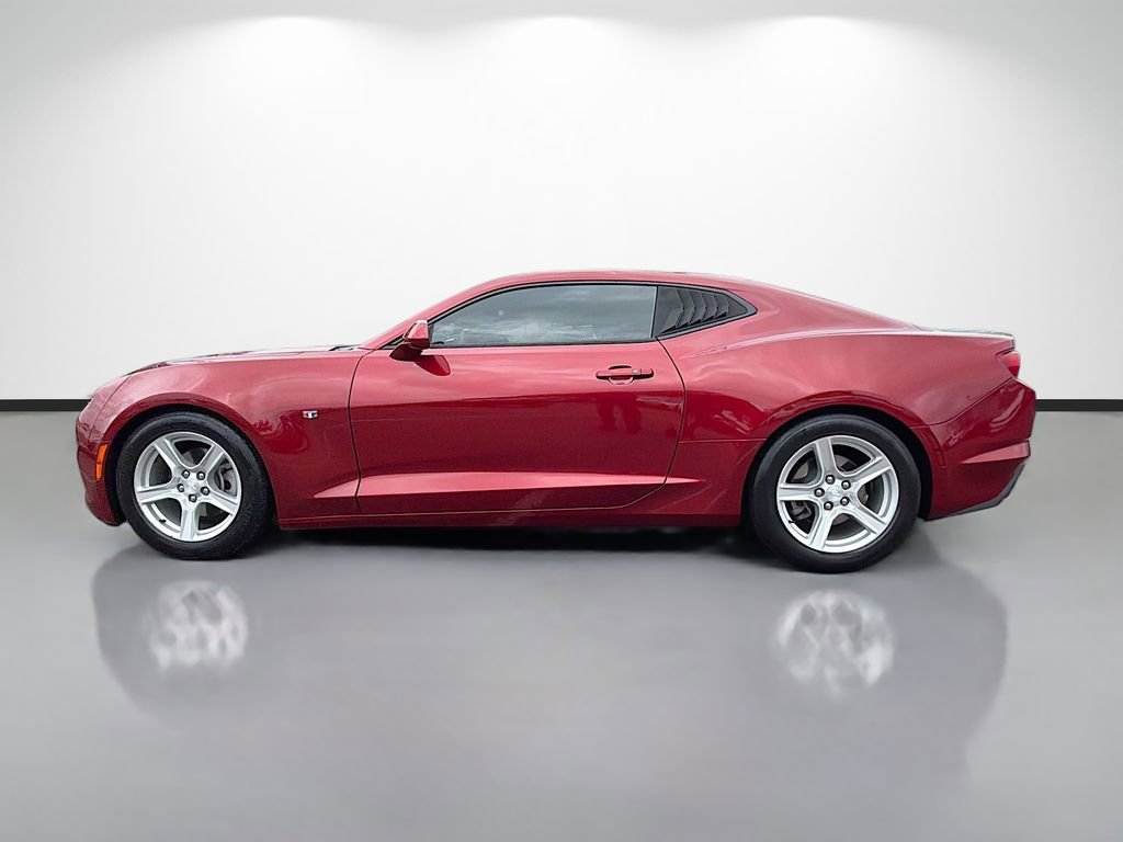 Used 2021 Chevrolet Camaro LT w/ Technology Package image 6