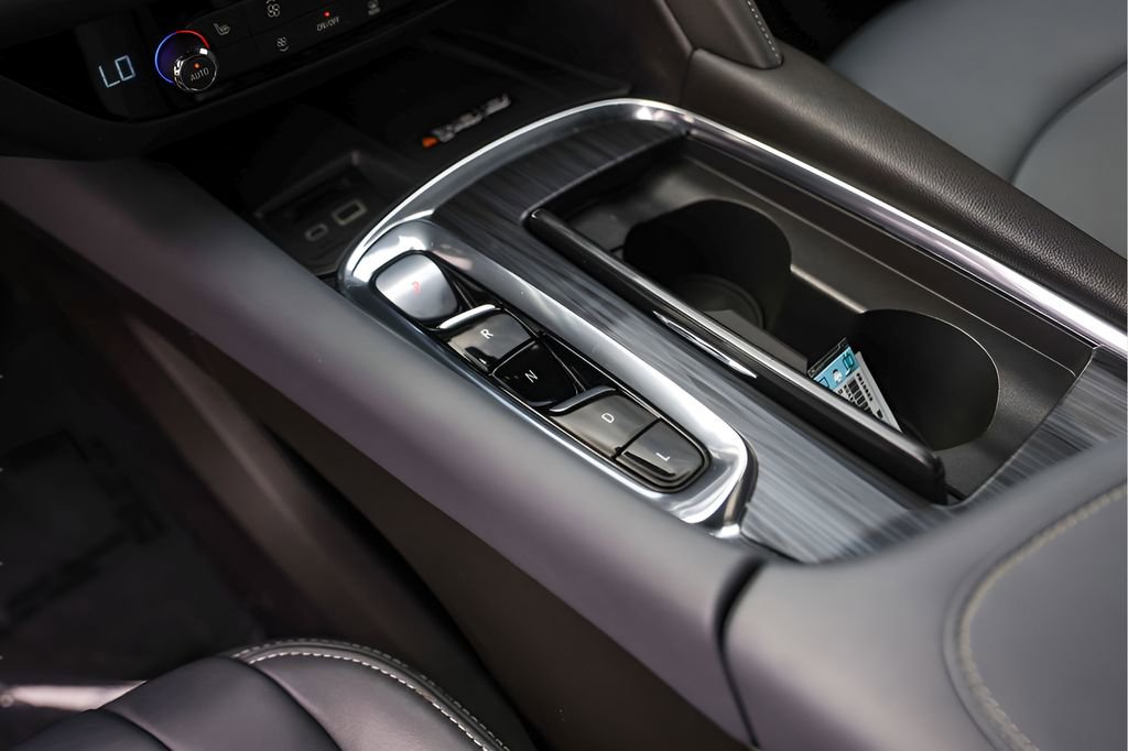 Used 2023 Buick Enclave Essence w/ Experience Buick Package image 23