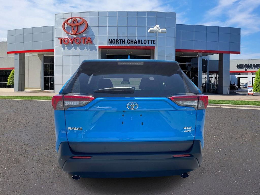 Used 2021 Toyota RAV4 XLE Premium AWD/4WD image 6