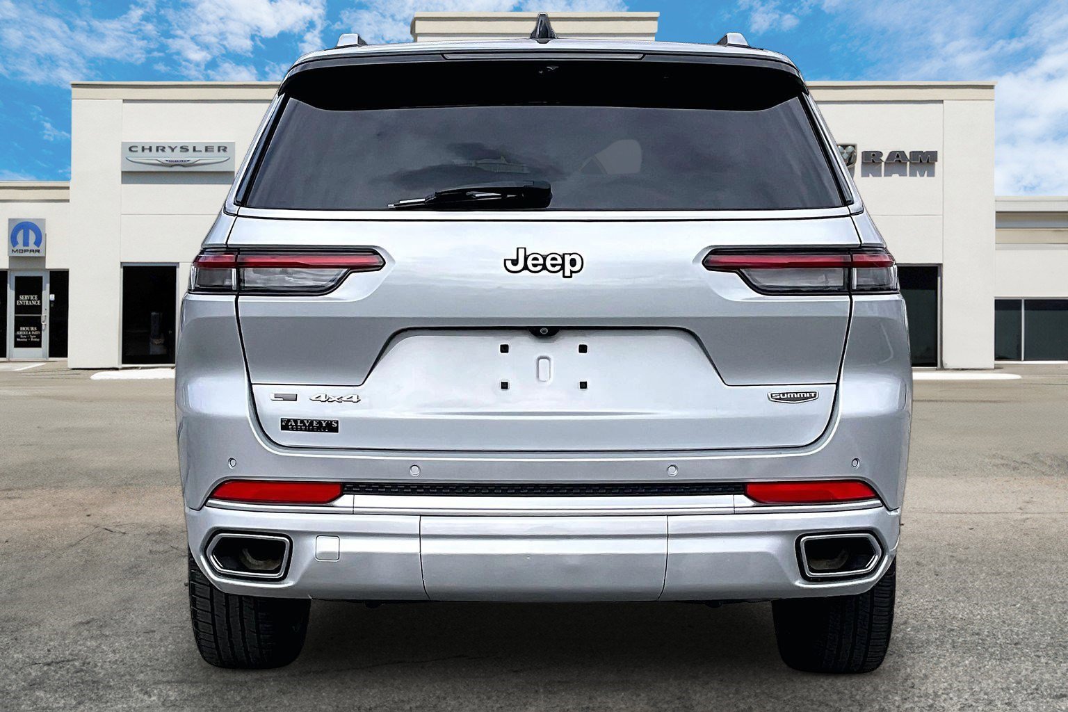 Certified 2022 Jeep Grand Cherokee L Summit image 4