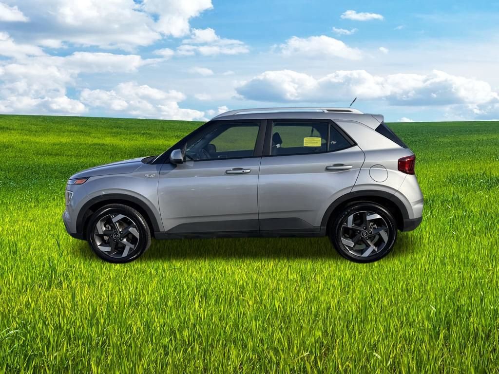 Certified 2026 Hyundai Venue SEL image 9