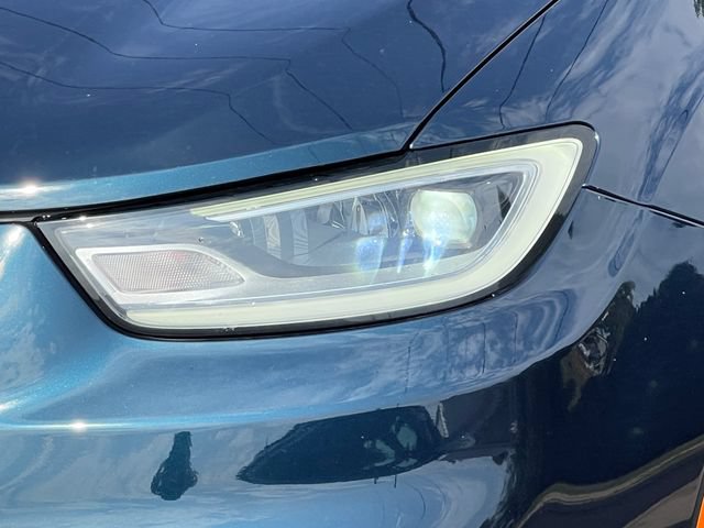 Used 2024 Chrysler Pacifica Limited FWD image 46