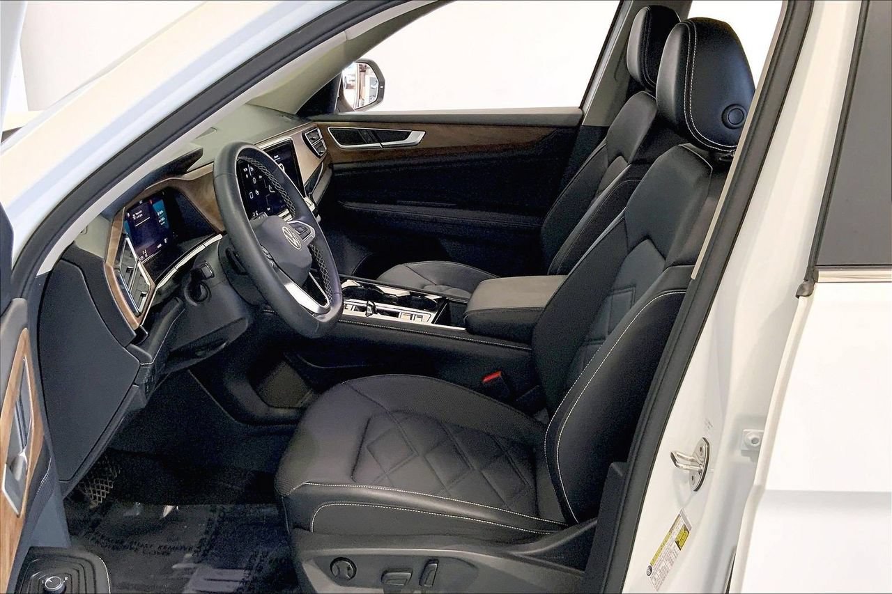 Used 2024 Volkswagen Atlas SE FWD image 18