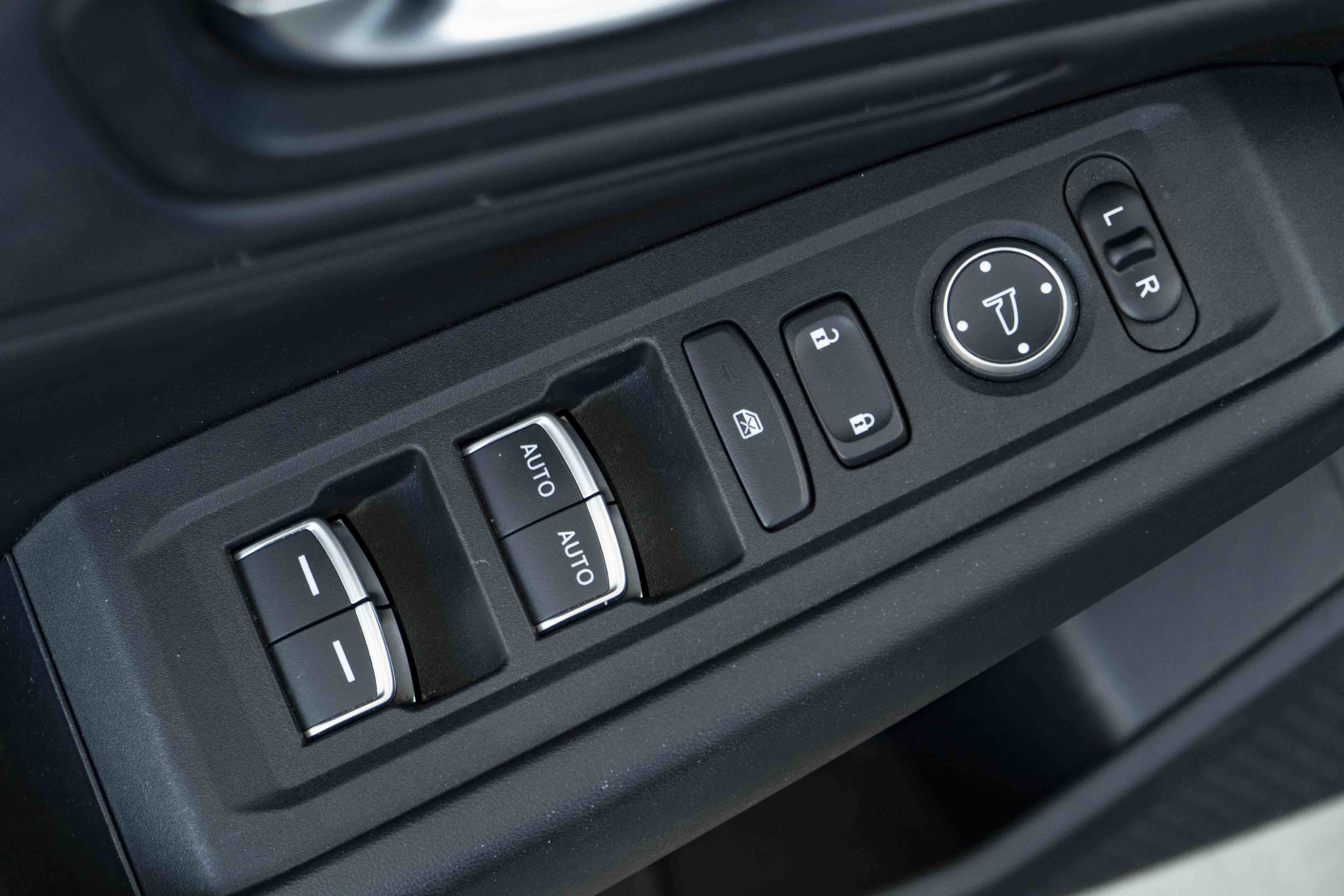 Used 2025 Honda Accord EX-L image 38