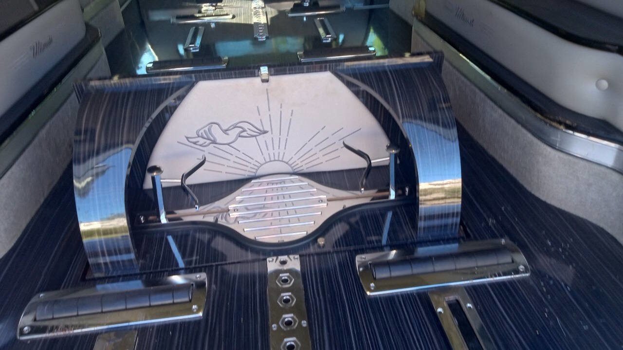 Used 2015 Cadillac XTS Hearse image 18