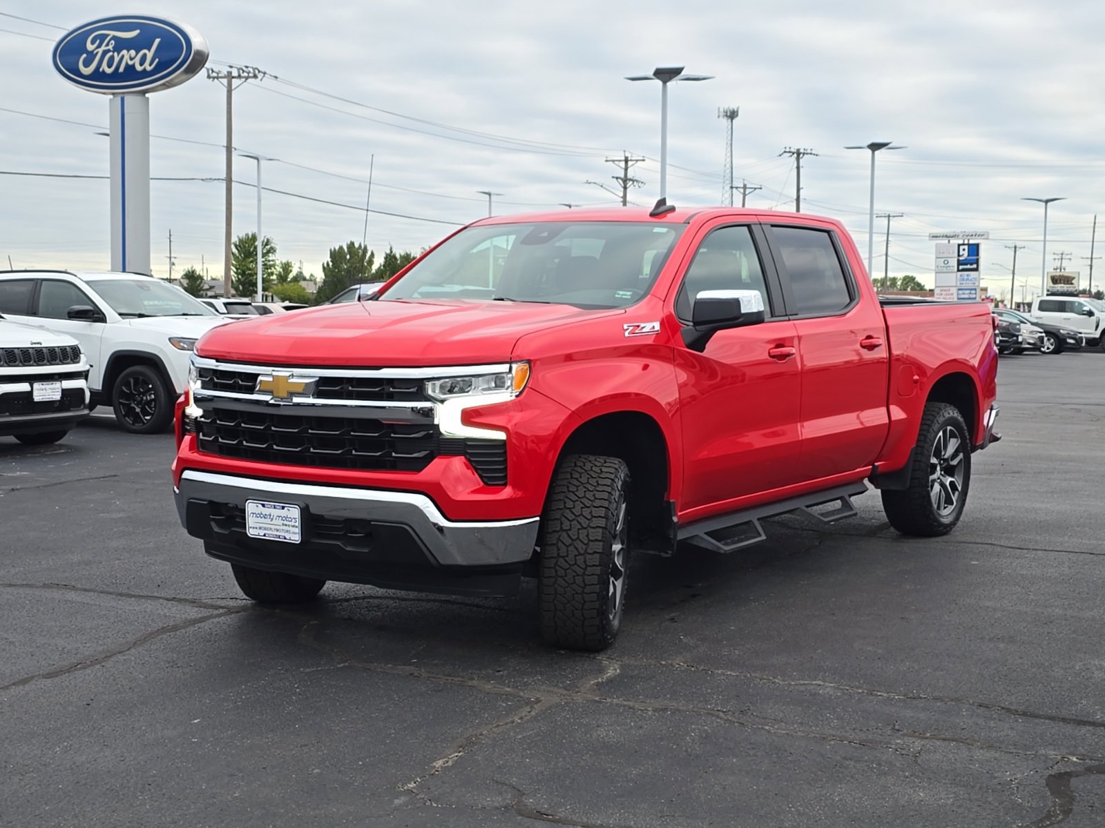 Used 2022 Chevrolet Silverado 1500 LT AWD/4WD image 54