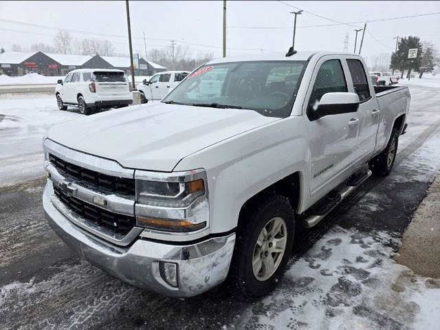 Used 2018 Chevrolet Silverado 1500 LT w/ All Star Edition image 3