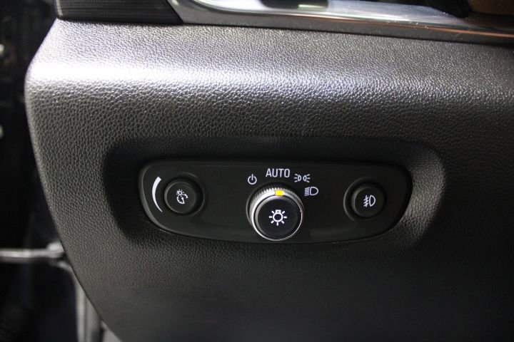 Used 2019 Chevrolet Traverse High Country w/ LPO, Cargo Package image 45