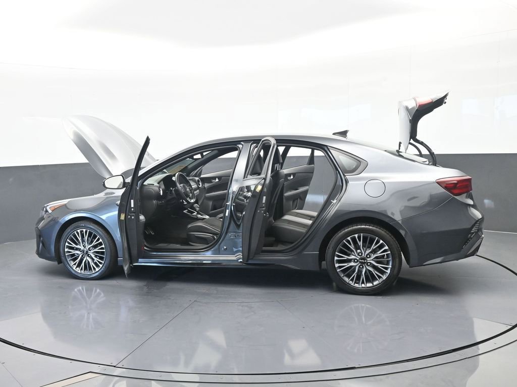 Used 2024 Kia Forte GT-Line image 37