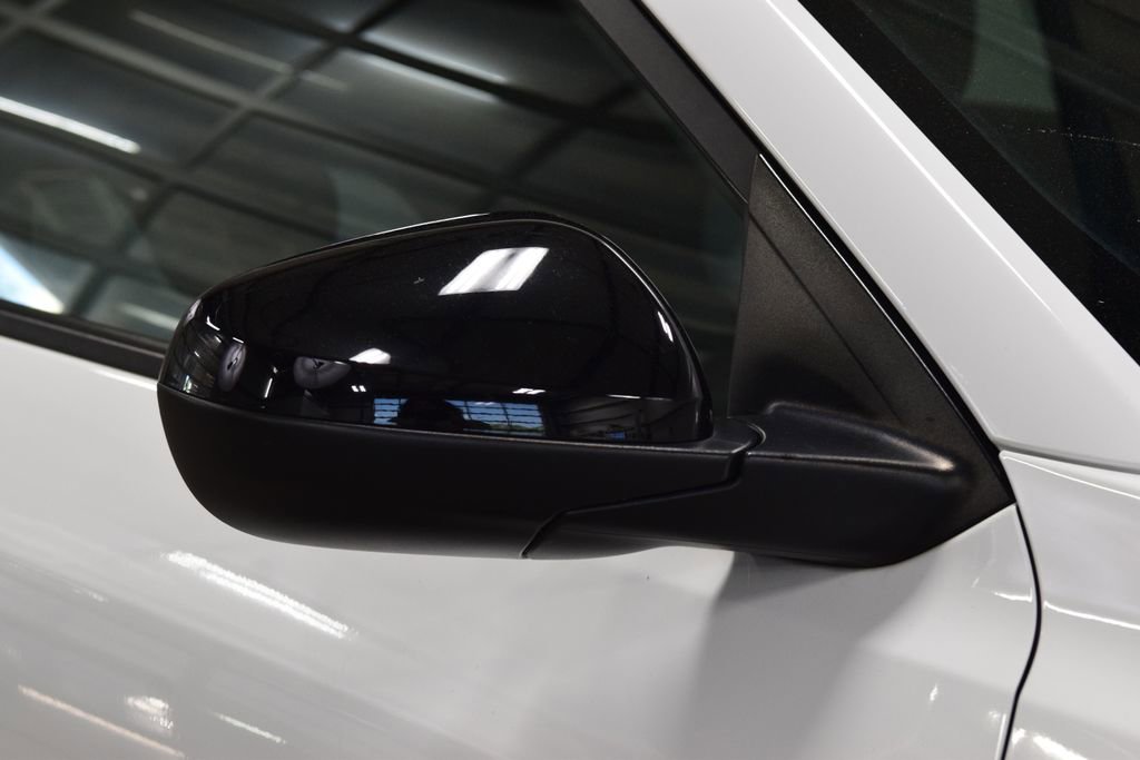 Used 2024 Chevrolet Trax RS FWD image 17