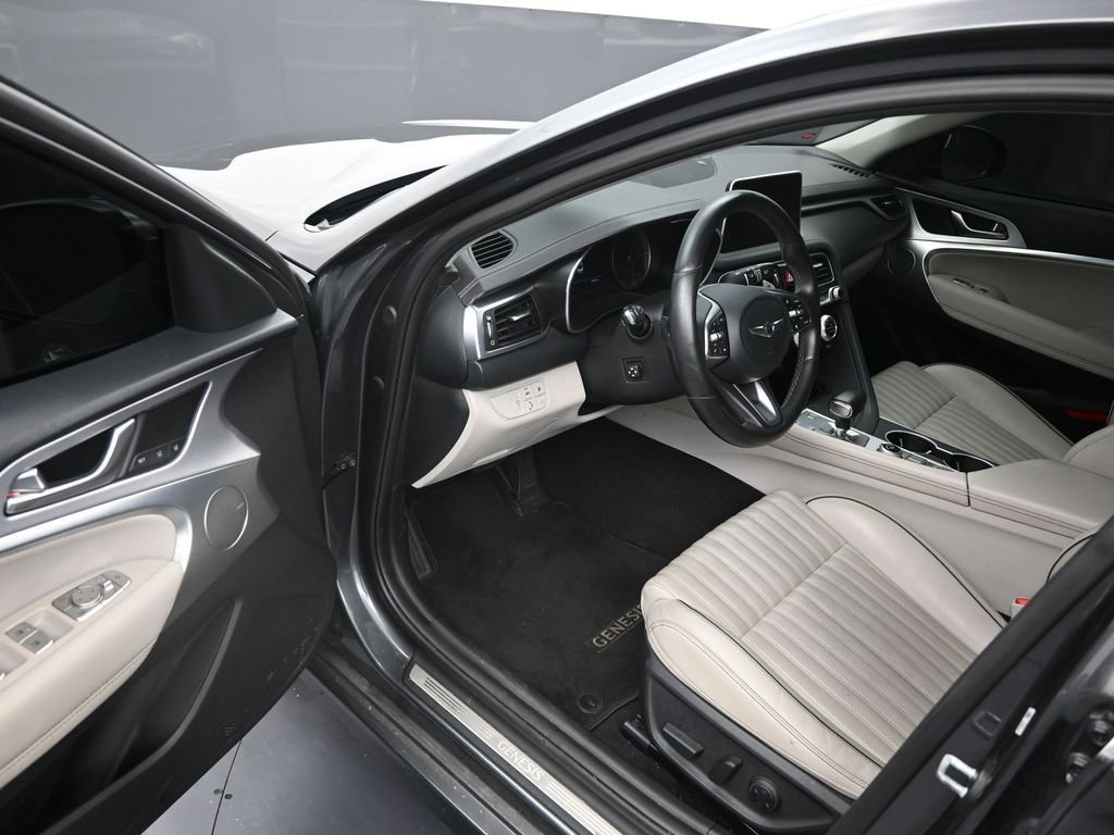 Used 2021 Genesis G70 2.0T w/ Elite Package image 10