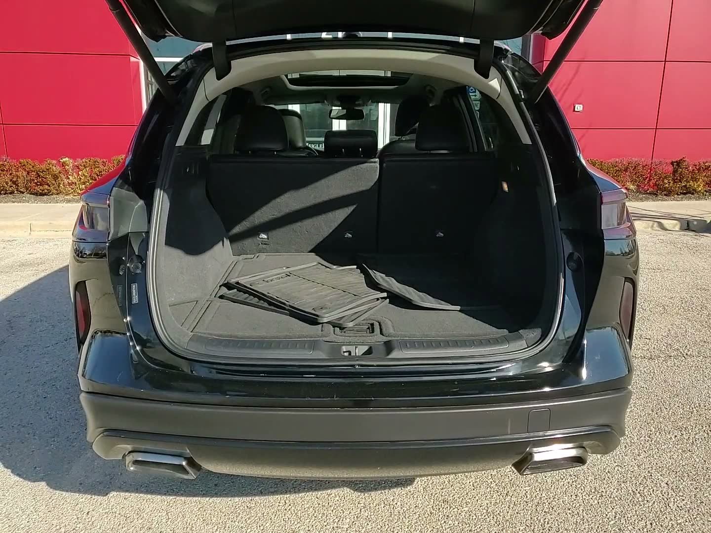 Used 2019 INFINITI QX50 Luxe w/ Cargo Package image 10