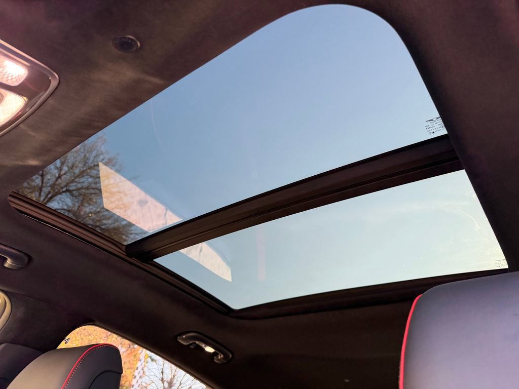 Used 2025 Genesis GV80 3.5T e-SC image 32