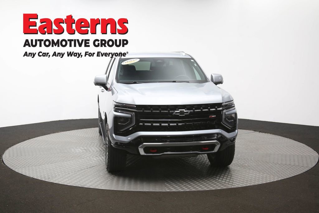 Used 2025 Chevrolet Suburban Z71 image 54